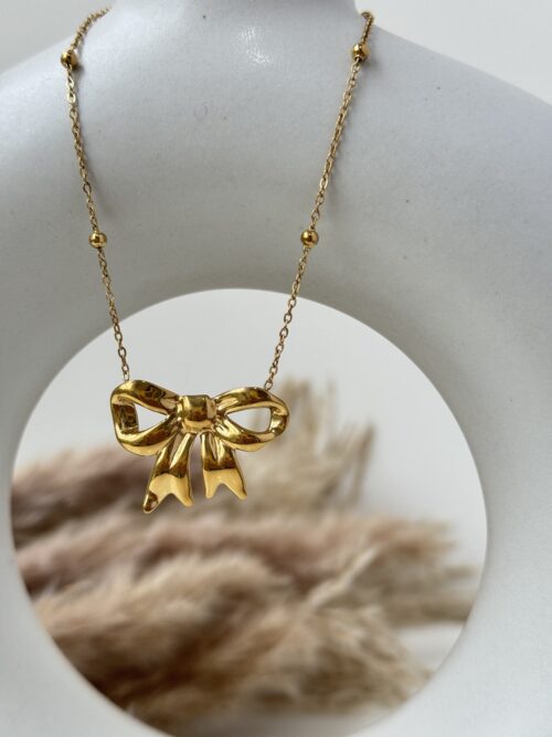 Graceful Bow Necklace