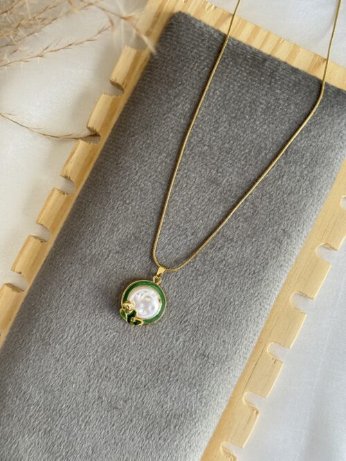 Ocean Calm Green Necklace