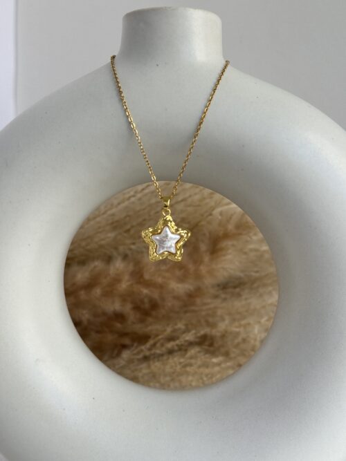 Dreamy Star Pearl Necklace