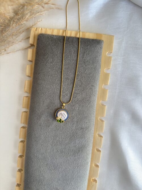 Ocean Calm Blue Necklace