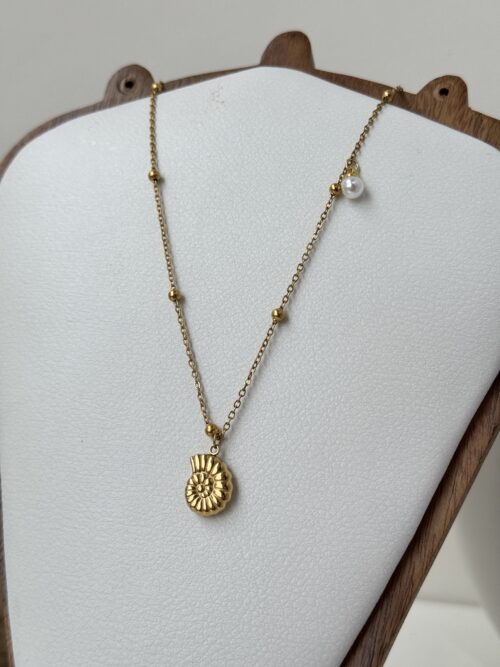 Everyday Pearl Charm Necklace