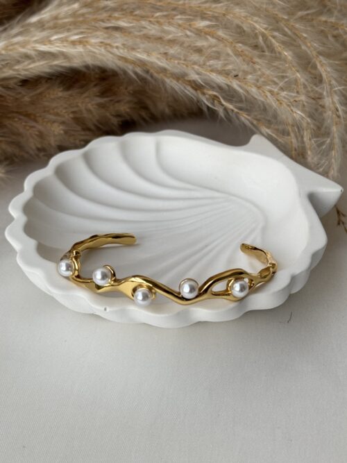 Ocean Pearl Wave Bangle