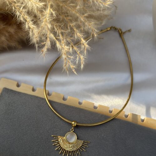 Soft Sunburst Necklace