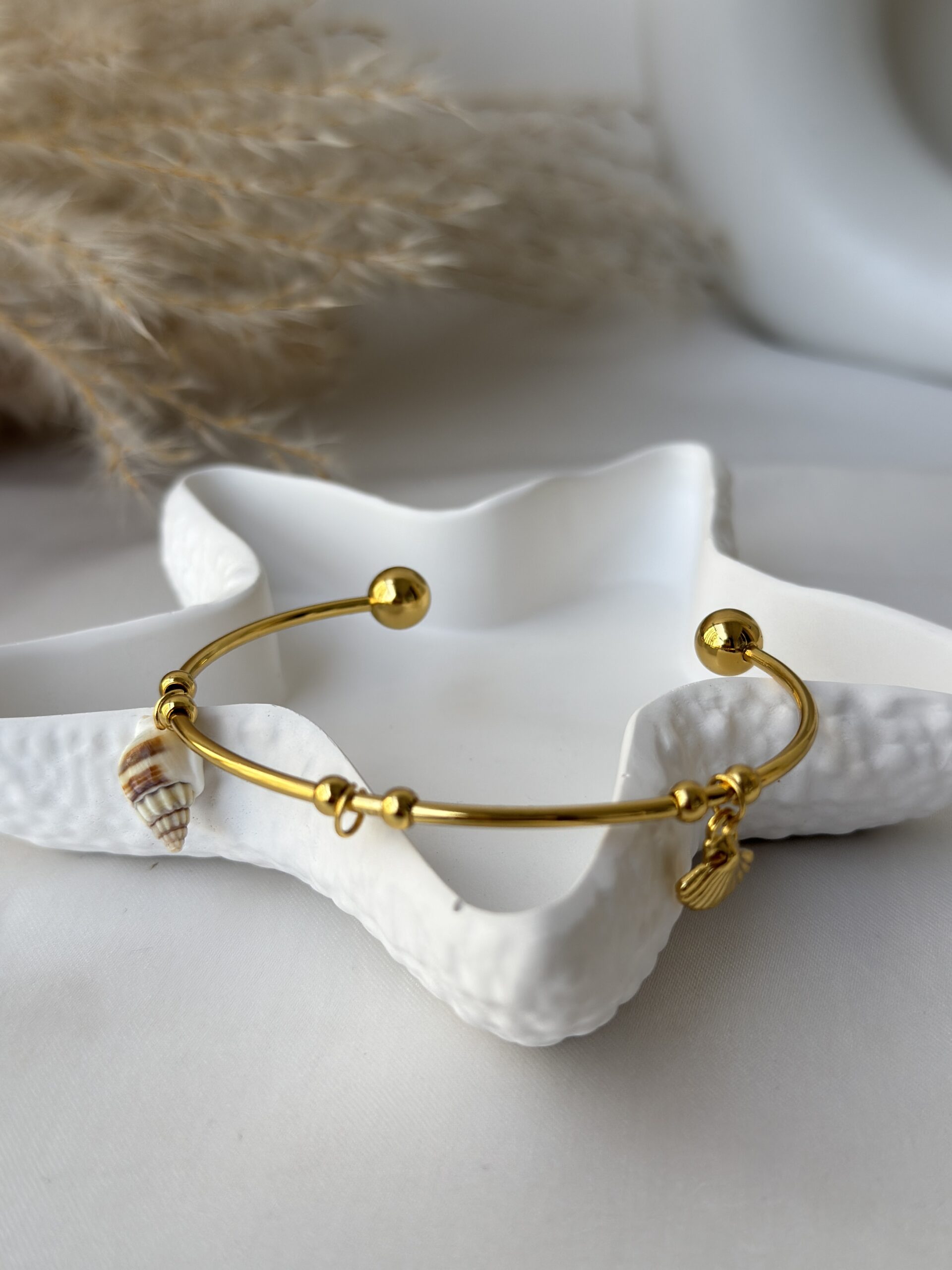 Coastal Loop Bracelet