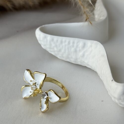 Ivory Shine Ring