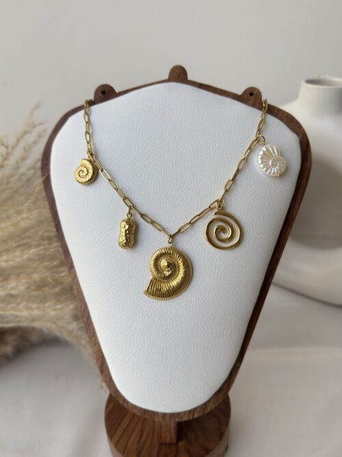 Offbeat Breeze Necklace