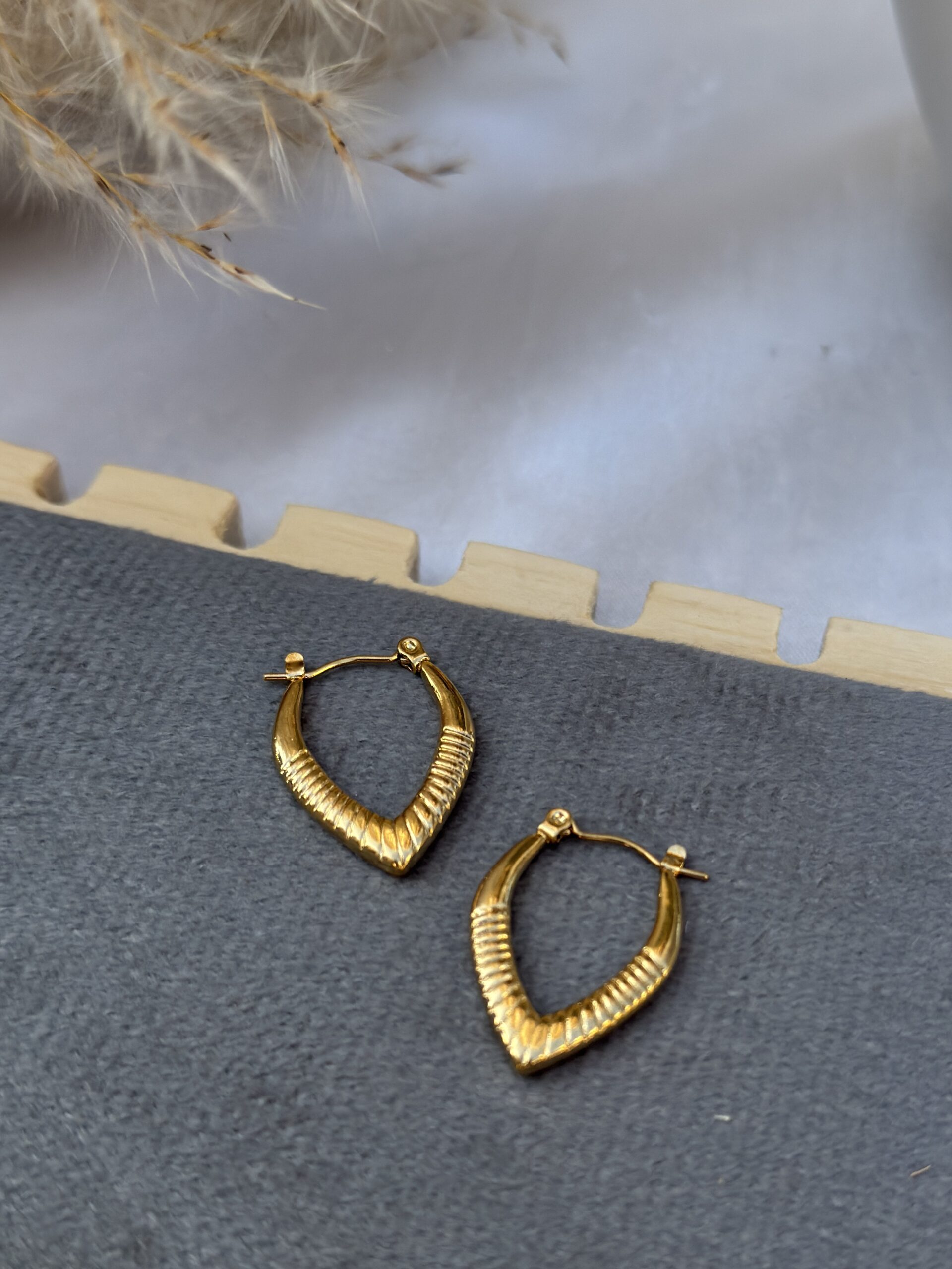 Sculpted Leaf Hoops