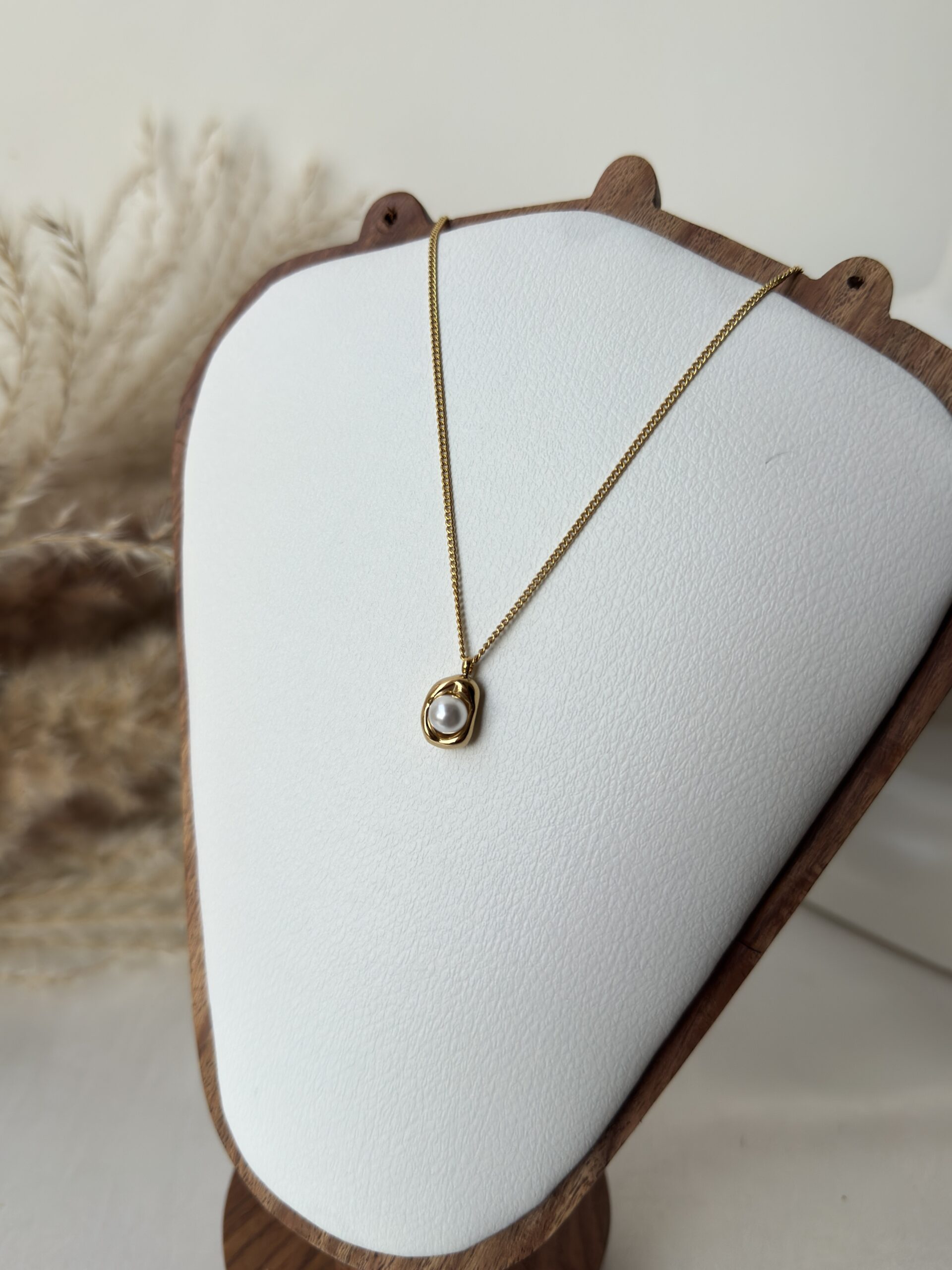 Ivory Pearl Dot Pendant Necklace
