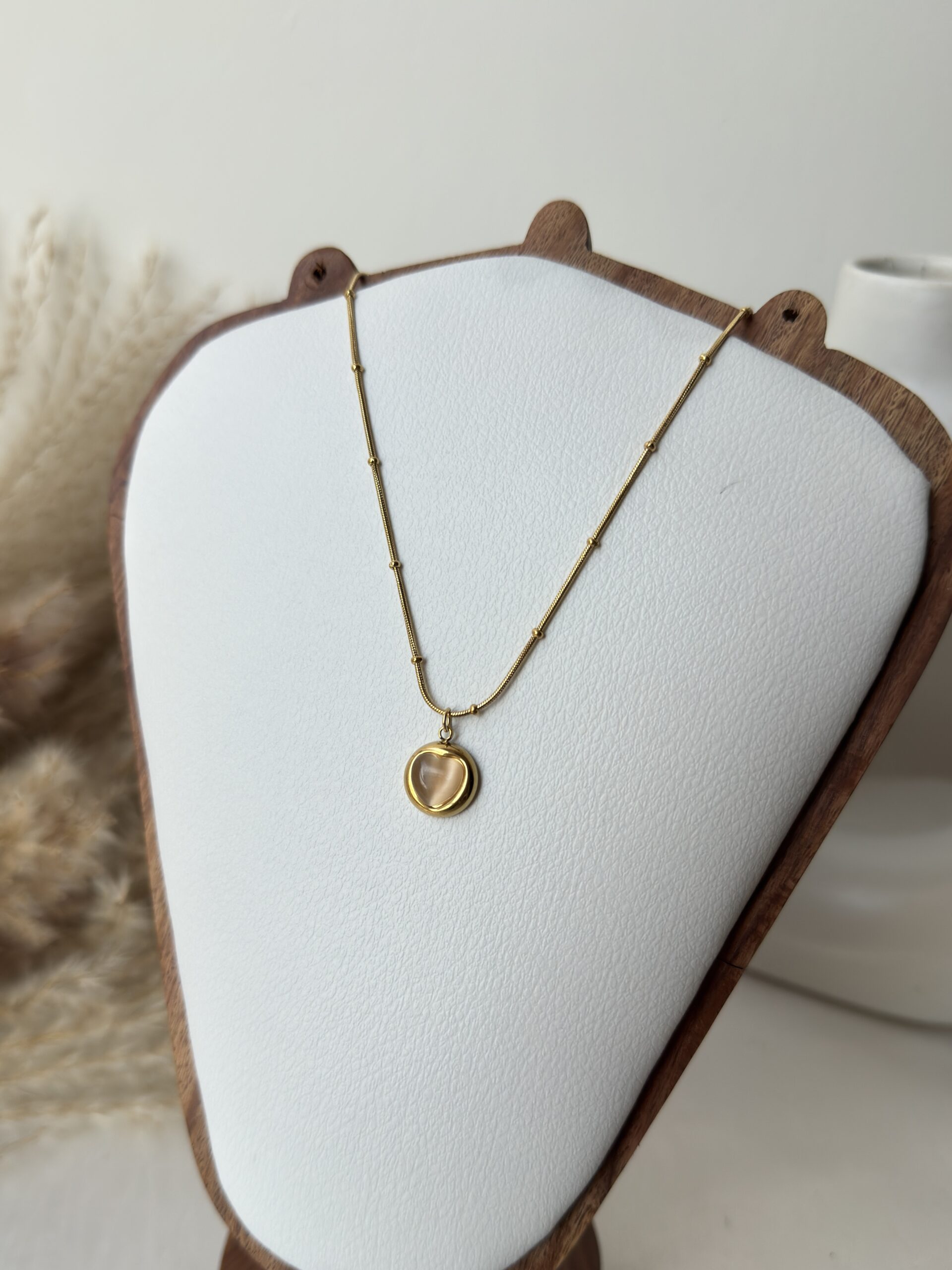 Peach Pearl Pendant Necklace