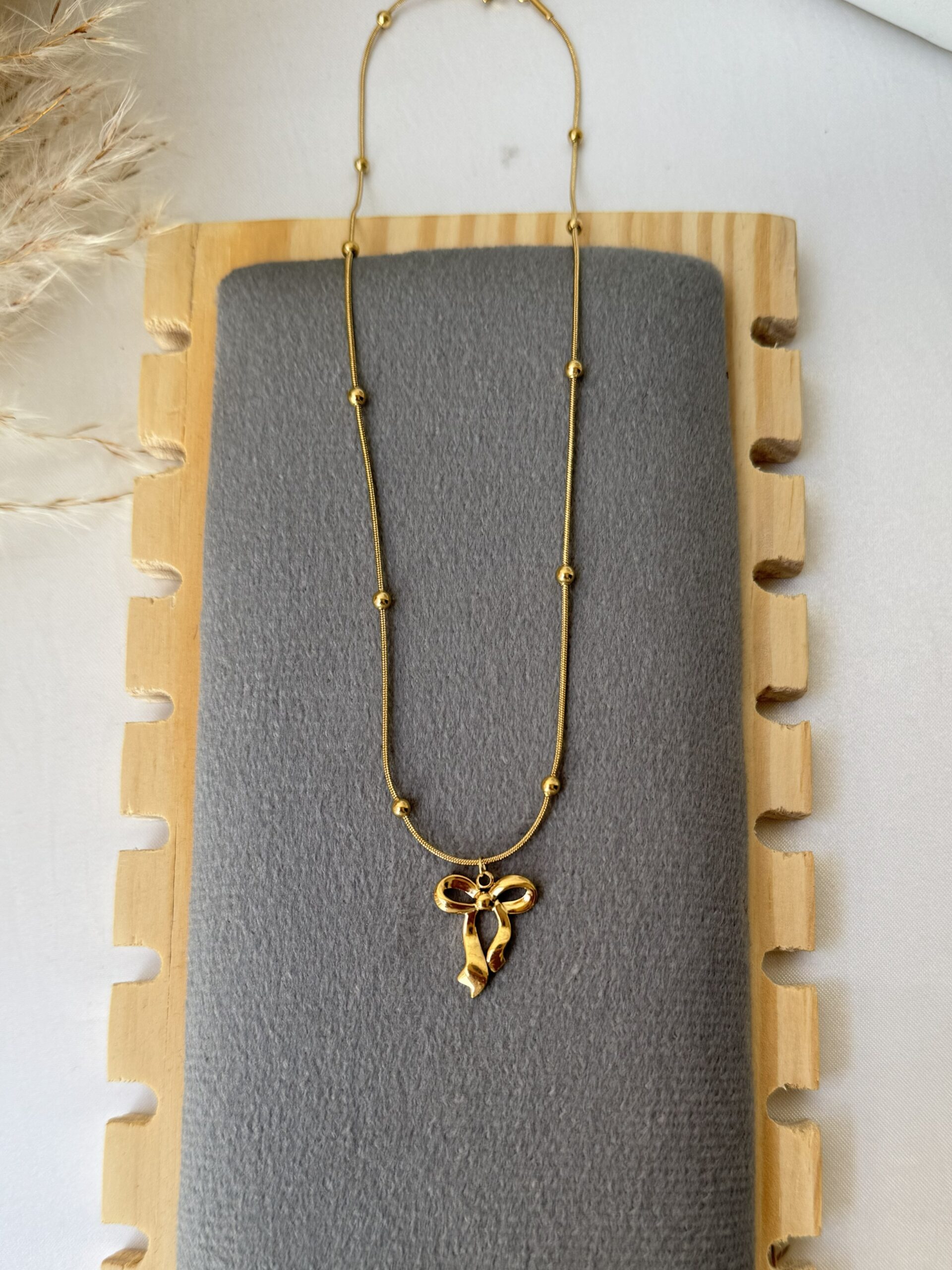 Ribbon Charm Necklace