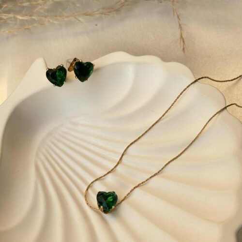 Emerald Heart Necklace Jewellery Set
