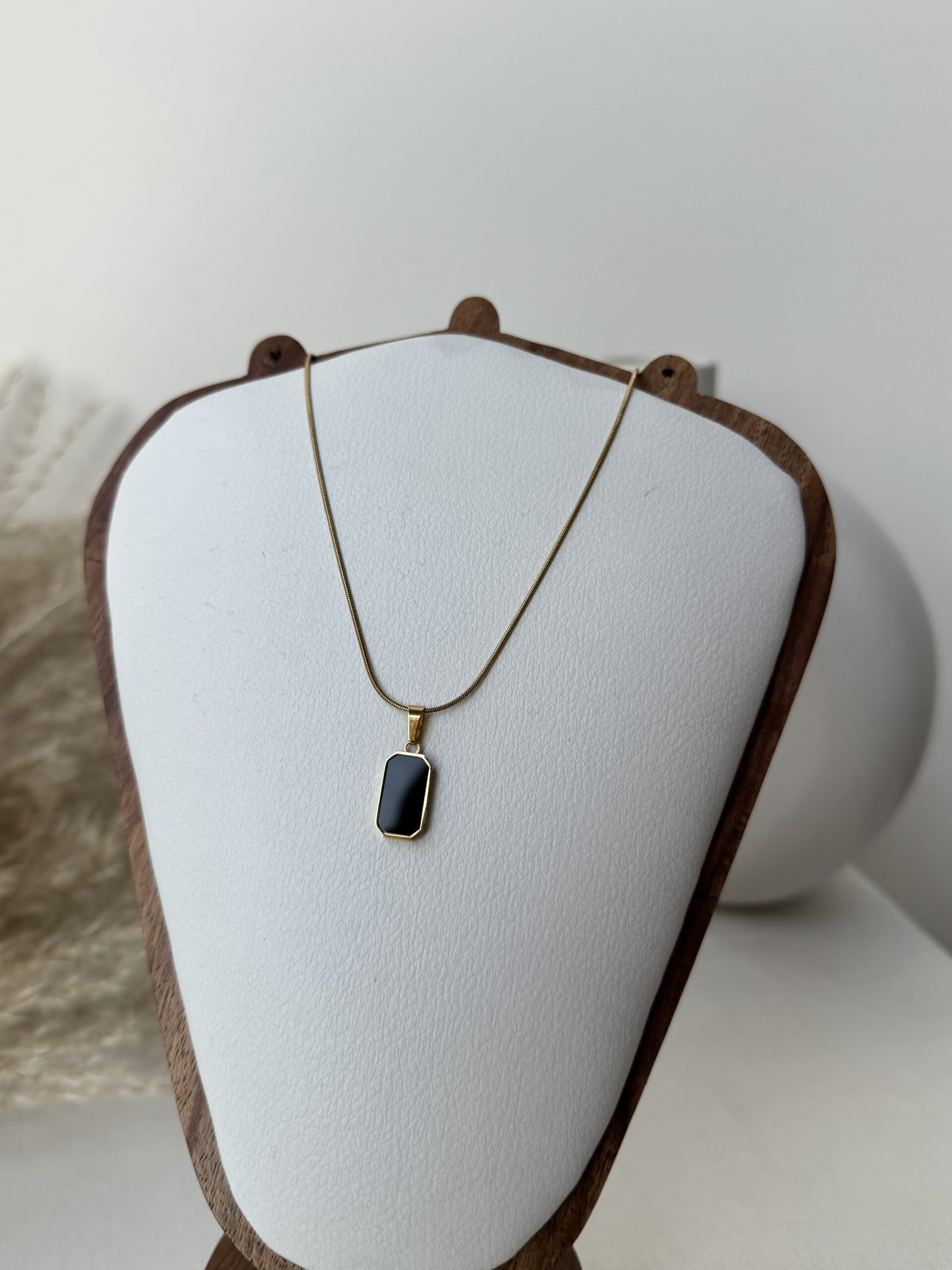 Reversible Dual Tone Necklace