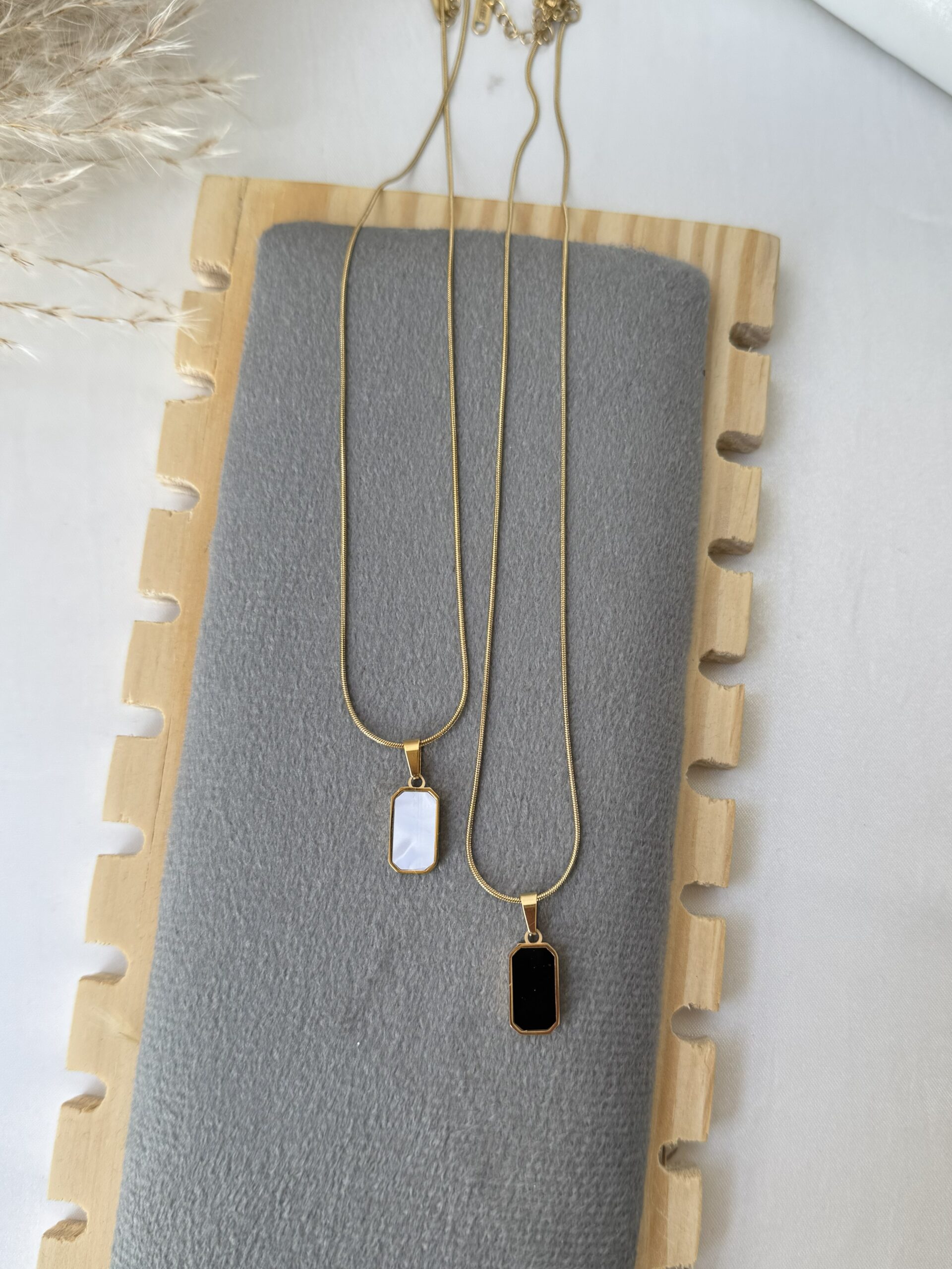 Reversible Dual Tone Necklace
