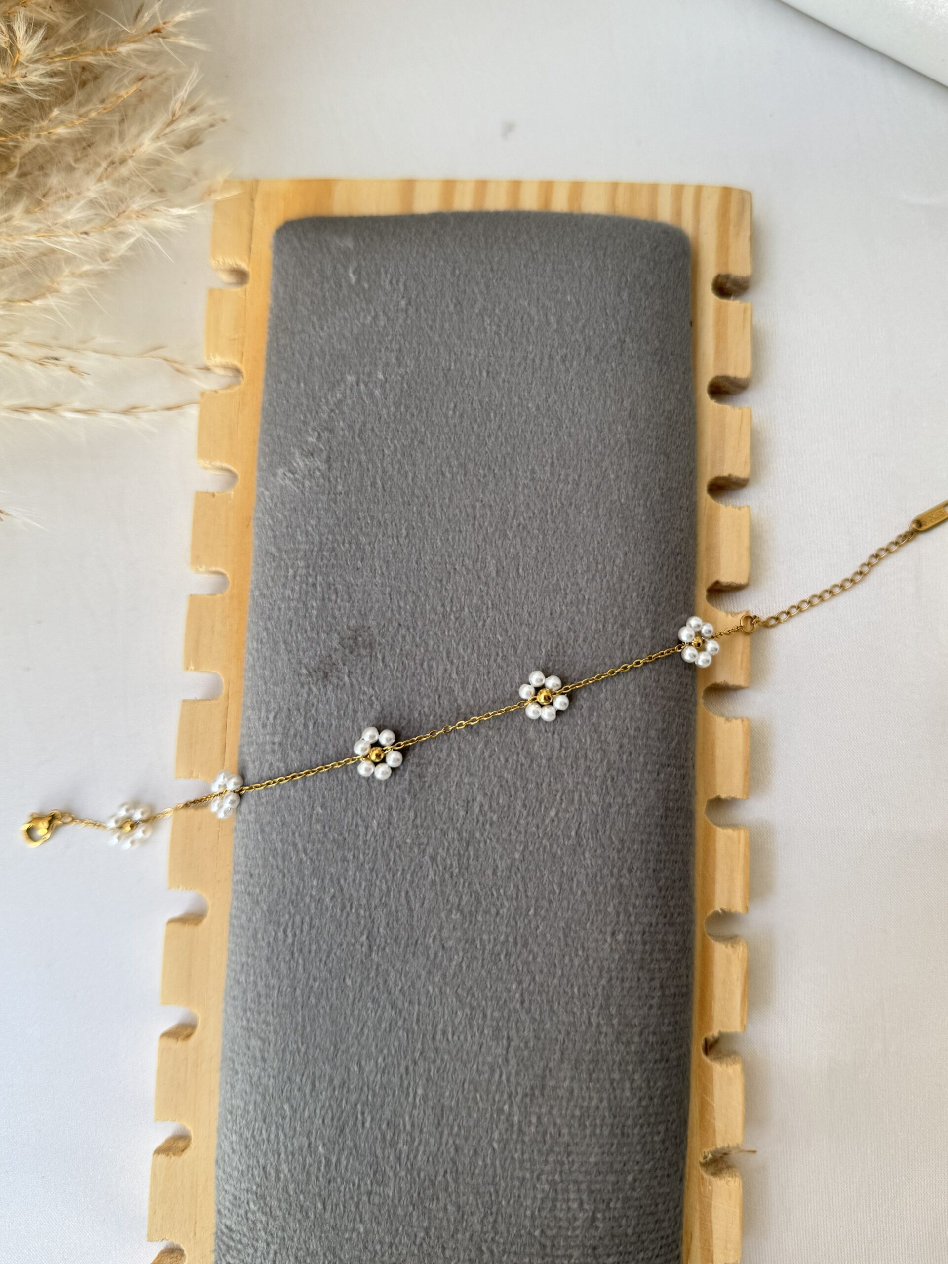 Daisy Pearl Cluster Bracelet