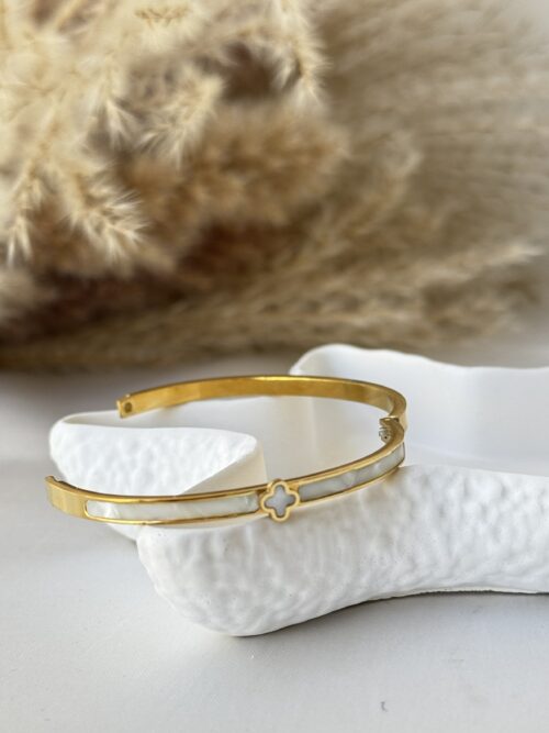 Ivory Clover Bangle