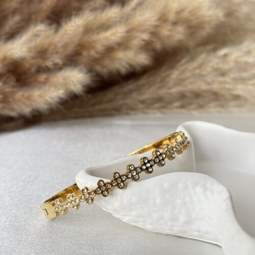 Diamond Dew Lock Bangle