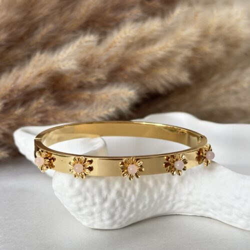 Mainnnnnn Blush Petal Lock Bangle