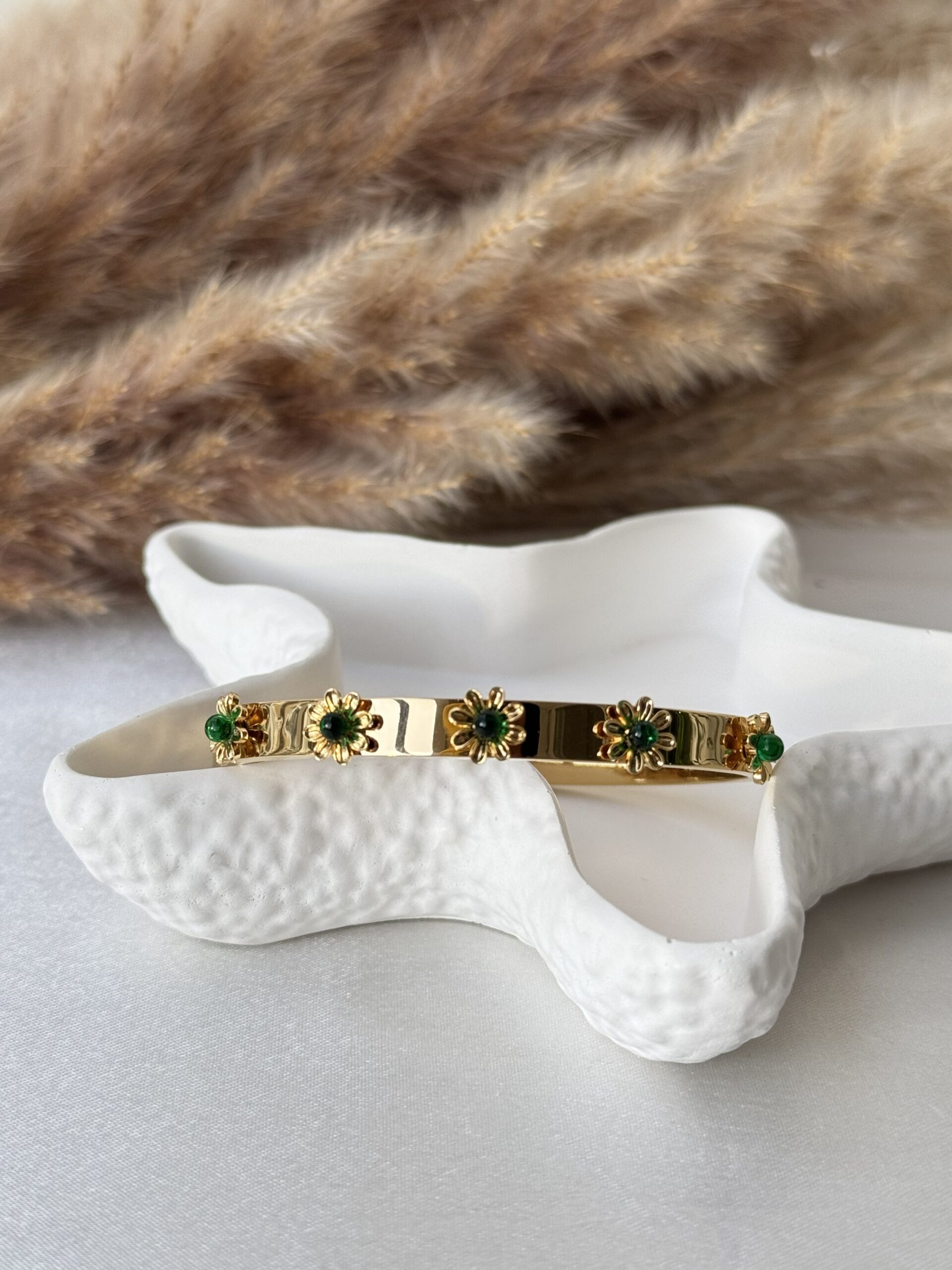 Verde Petal Lock Bangle