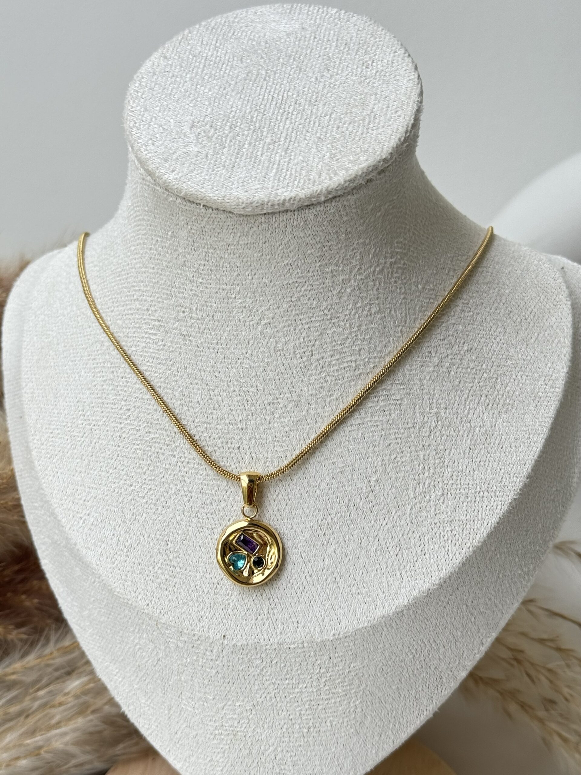 Round Gemstone Necklace