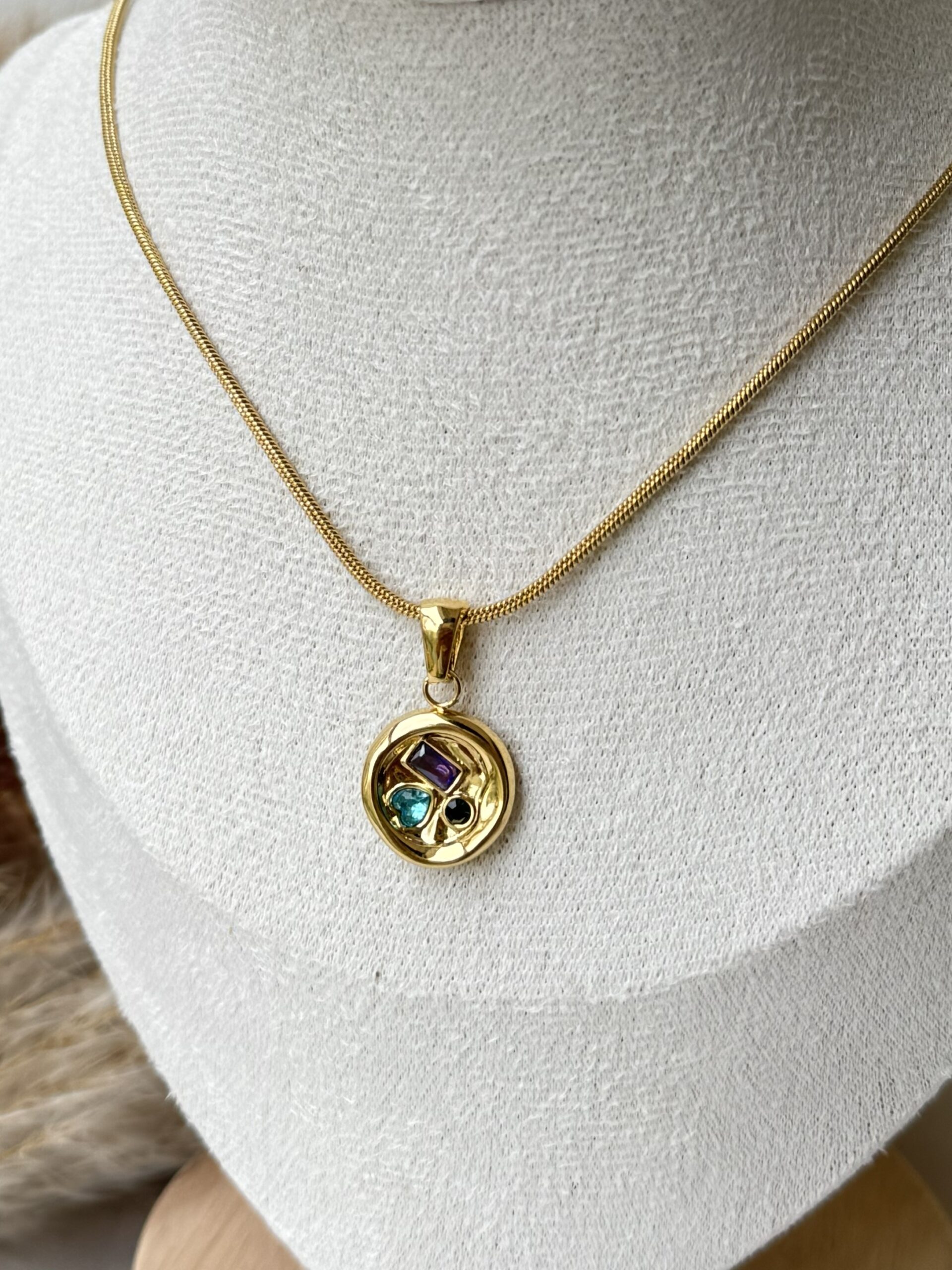 Round Gemstone Necklace